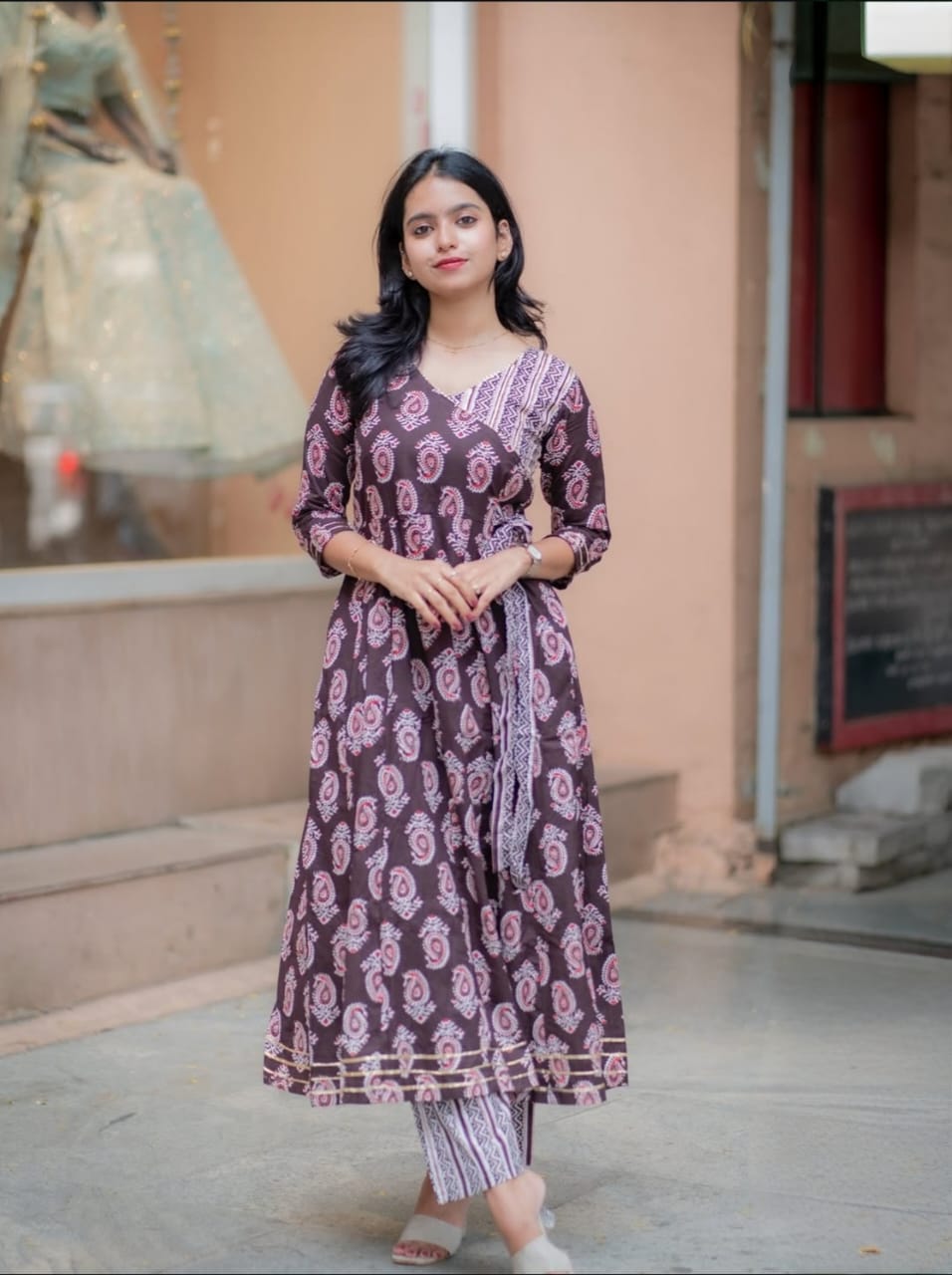 Women's Cotton Printed Kurta Pant Set with Lace Neckline and Malmal Dupatta in Charcoal Grey